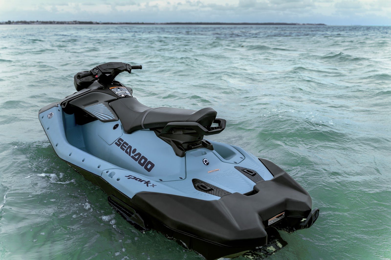 Sea-Doo Spark X 110 en el agua
