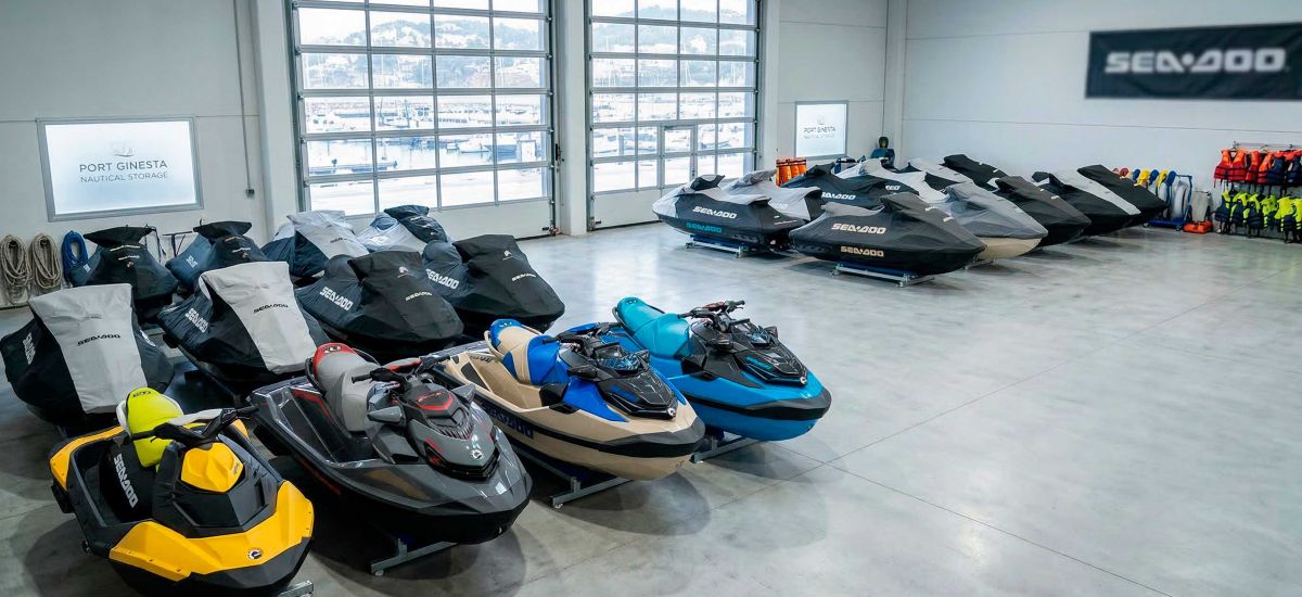 Invernaje de motos de agua en Barcelona